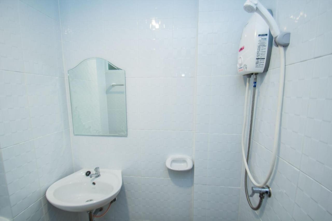 จุฑาแมนชั่น Apartment Uttaradit Exterior photo